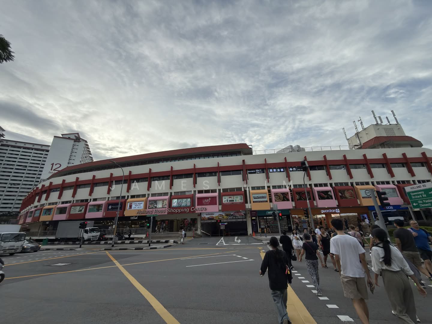 Holland Road Shopping Centre in Holland Village · District 10